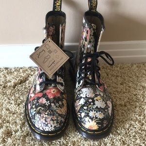 Doc Martin vintage happy meadow flower boots